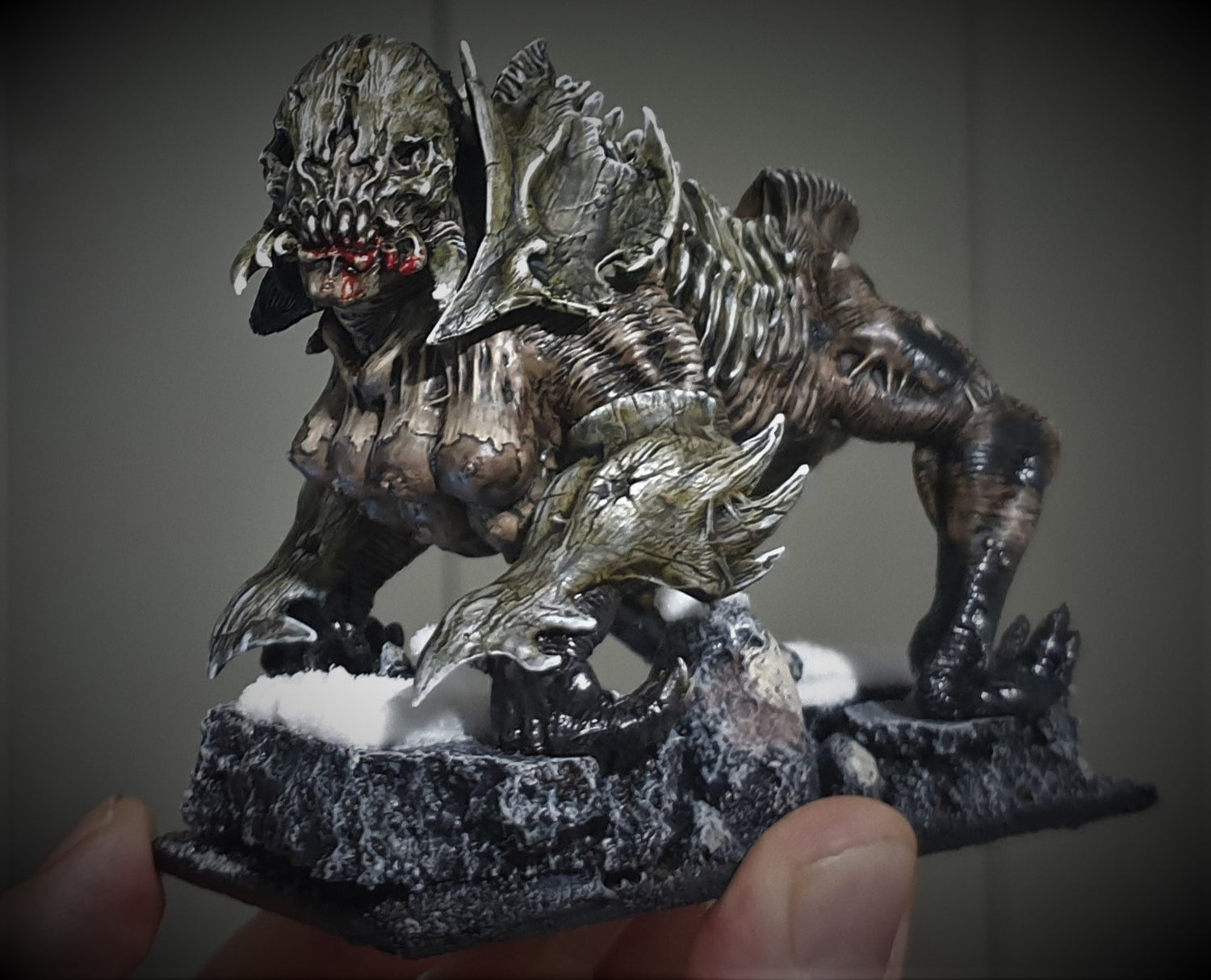 Mierce miniatures Torku, Bone-Aberrant